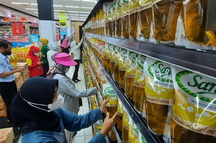 Surat Terbuka Asosiasi Pedagang Pasar Buat Jokowi: Keluarkan Instruksi Tentang Distribusi Minyak Goreng yang Adil dan Merata